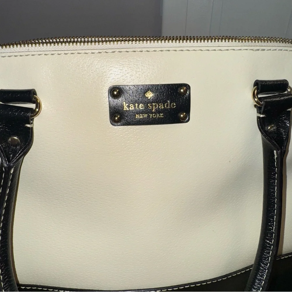 Kate Spade New York Leather Black White Satchel Handbag Purse 10”x14.5”x5”